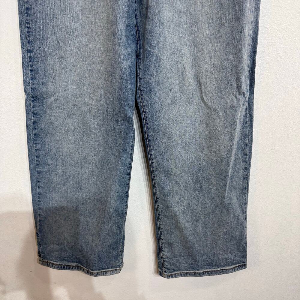 Wild Fable Light Wash High Rise Baggy Jeans Sz 10R - Picture 4 of 10